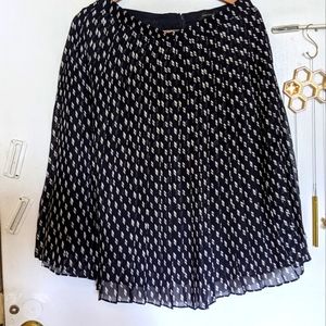 NWT Office Causal Pleated Circle Skirt